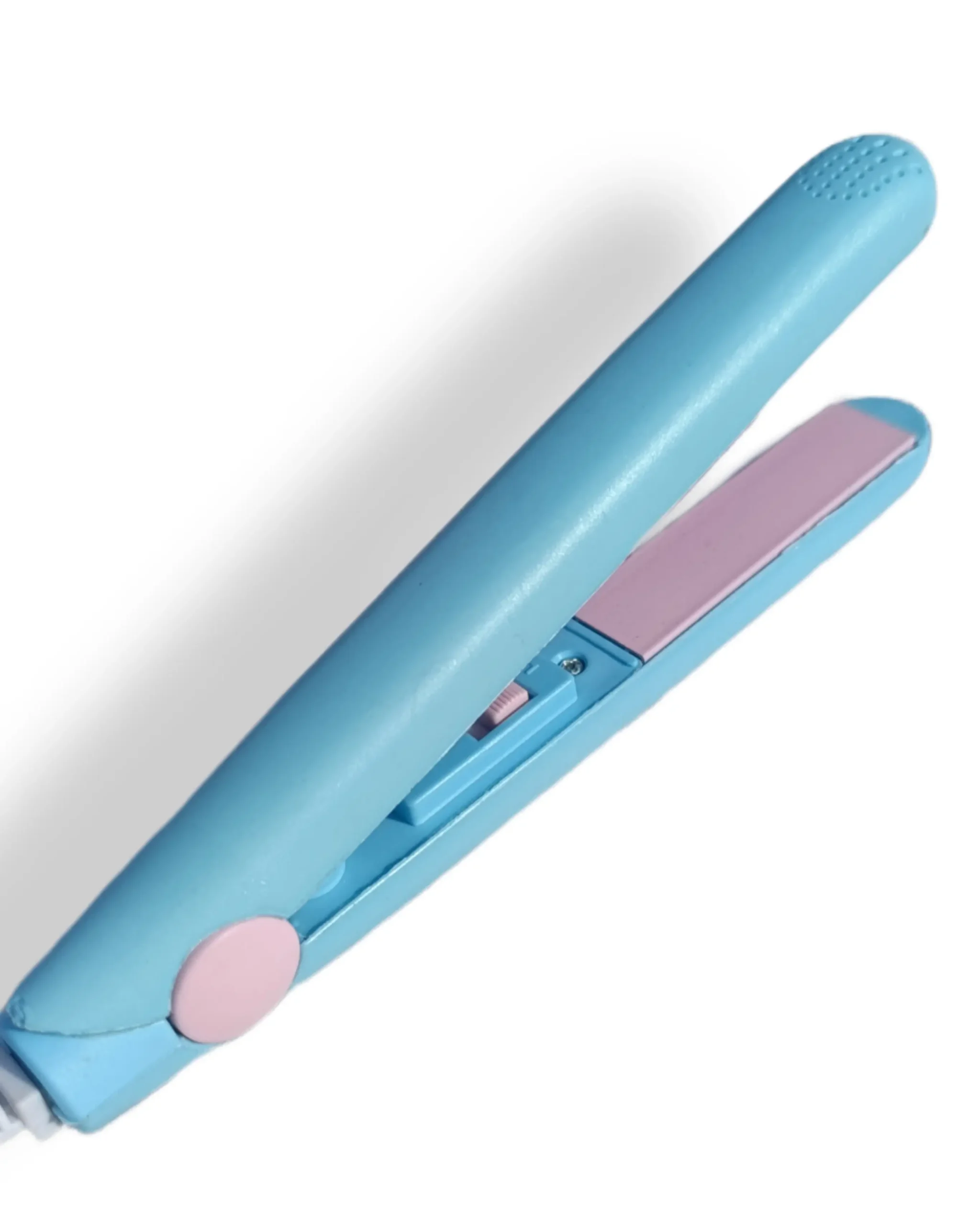 DistintaMaquillajes-Mini-planchita-celeste-2